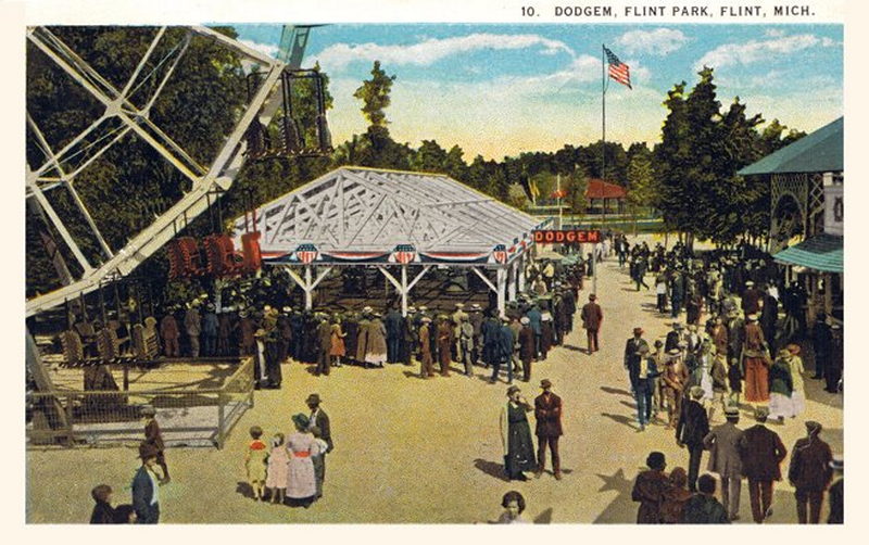Flint Park (Flint Amusement Park) - Dodgem With Ferris Wheel